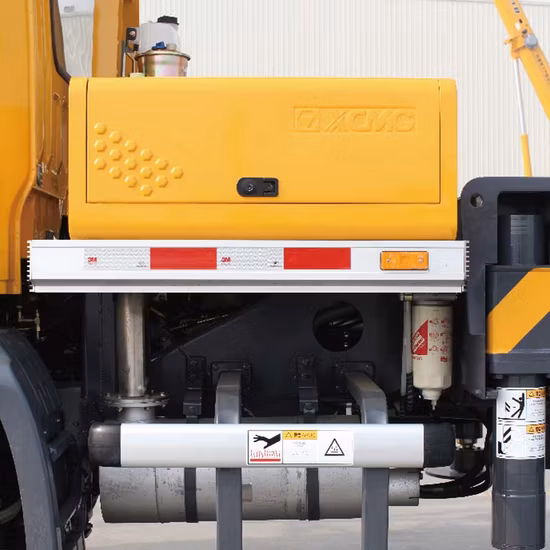 Sinomada 12 Ton Small Truck Crane Xct12L4 with Powerful Engine and Spare Parts